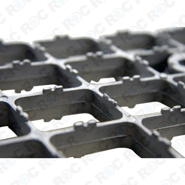 Step Lower For Mitsubishi Fuso FV515 Japanese Car Truck Parts OEM Number MC937840